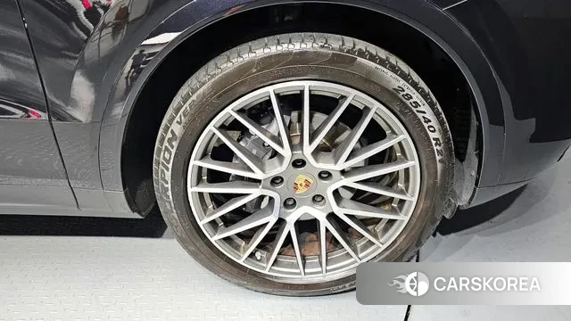 Porsche Cayenne (PO536) id 3058474 из Кореи 15