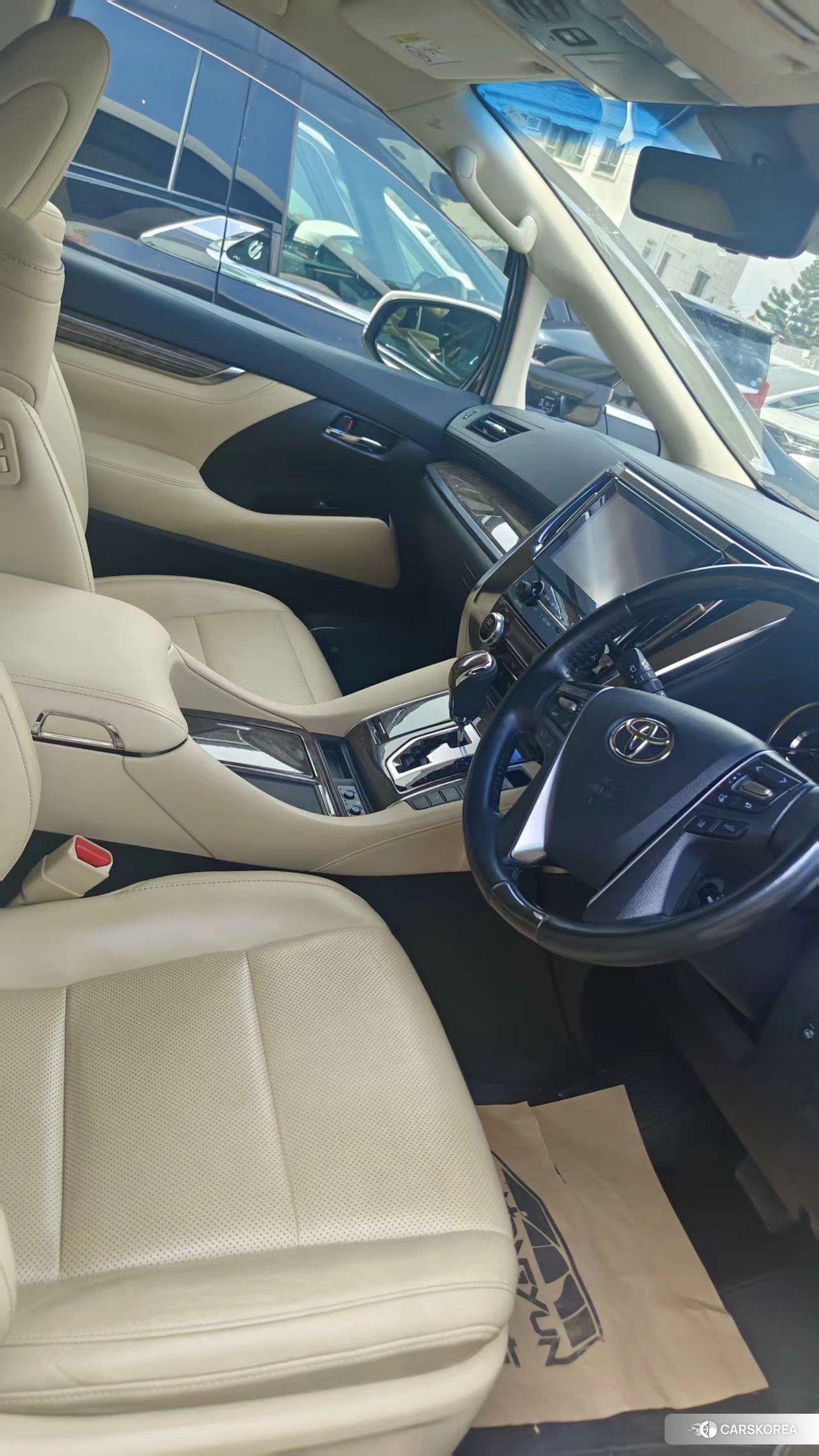 Toyota Elfa 2023 Белый из Китая, фото 5