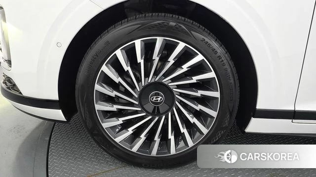 Hyundai Grandeur Hybrid (GN7) id 4442500 из Кореи 15