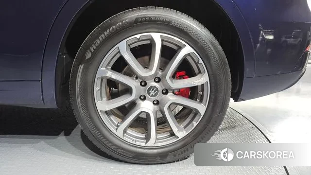 Maserati Levante id 3556960 из Кореи 15