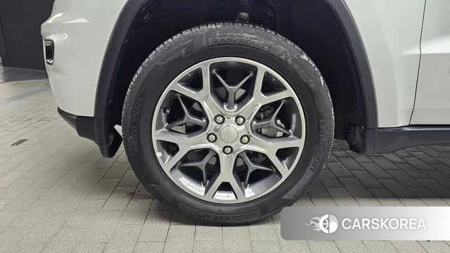 Jeep Grand Cherokee id 2956224 из Кореи 15