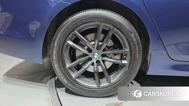 BMW 5 Series (G30) id 4850121 из Кореи 15