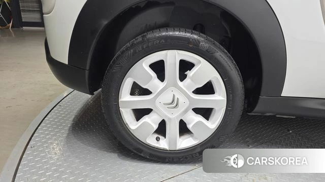 Citroen / DS C4 Cactus id 4417311 из Кореи 30
