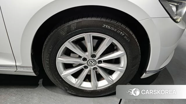 Volkswagen Passat GT (B8) id 3834888 из Кореи 15