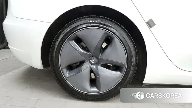 Tesla Model 3 id 3530351 из Кореи 15
