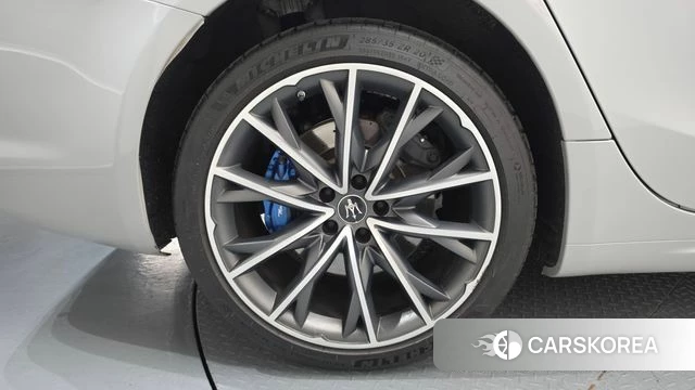Maserati Ghibli id 4707408 из Кореи 30