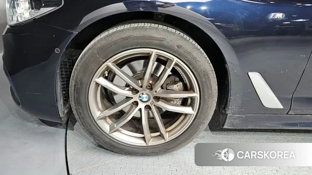 BMW 5 Series (G30) id 3568692 из Кореи 15