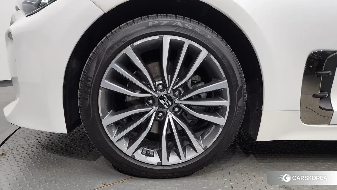 Kia Stinger id 2097308 из Кореи 15