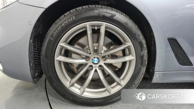 BMW 5 Series (G30) id 4574553 из Кореи 28