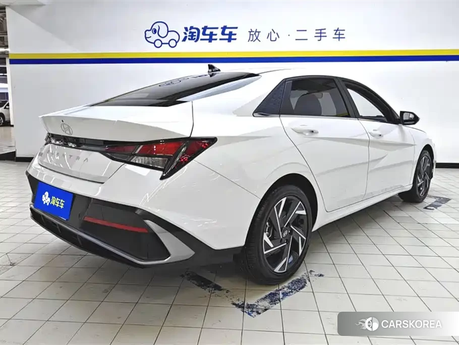 Hyundai Elantra id 4545656 из Китая 11
