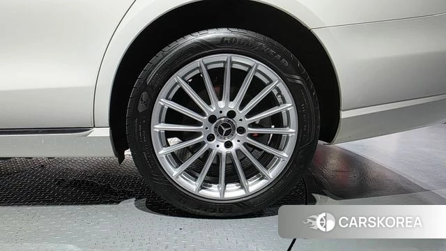 Mercedes-Benz E-Class W213 id 4593188 из Кореи 15