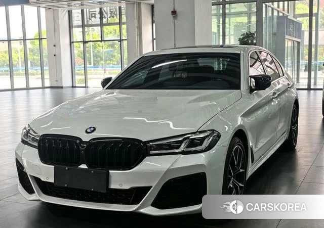 BMW 5 series 2022 Белый из Китая, фото 5