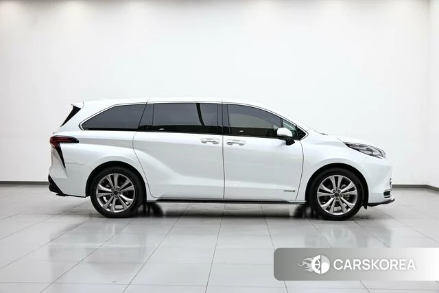 Toyota Saina id 4261783 из Китая 15