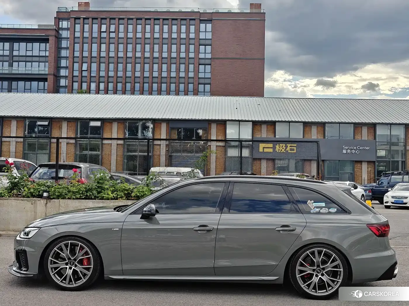Audi A4L id 4600922 из Китая 28