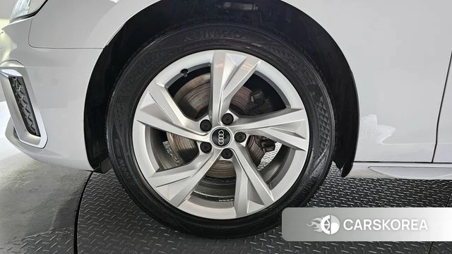 Audi A4 (B9) id 4350239 из Кореи 27
