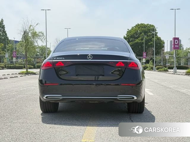 Mercedes-Benz E-class id 4313376 из Китая 9