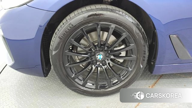 BMW 5 Series (G30) id 4389969 из Кореи 15