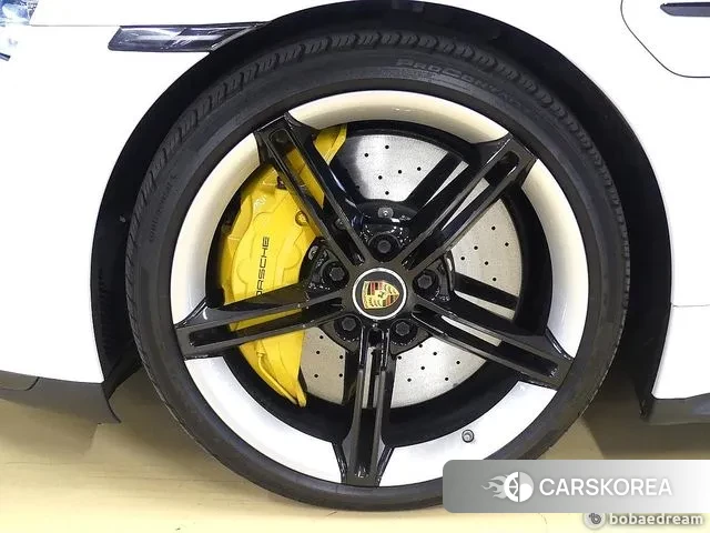 Porsche Taycan id 3473558 из Кореи 15
