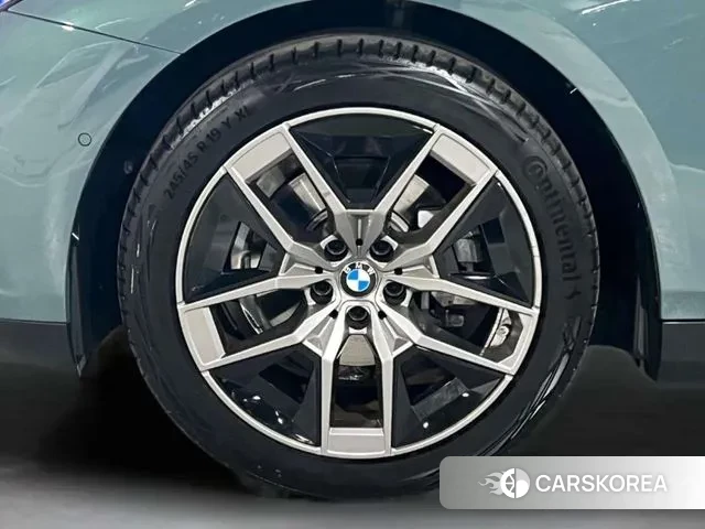 BMW 5 Series (G60) id 3452233 из Кореи 15