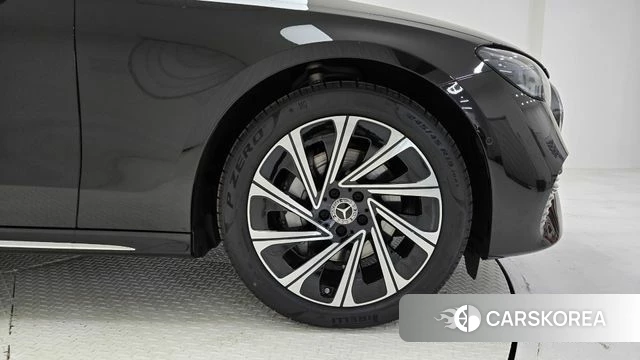 Mercedes-Benz E-Class W214 id 4291738 из Кореи 12