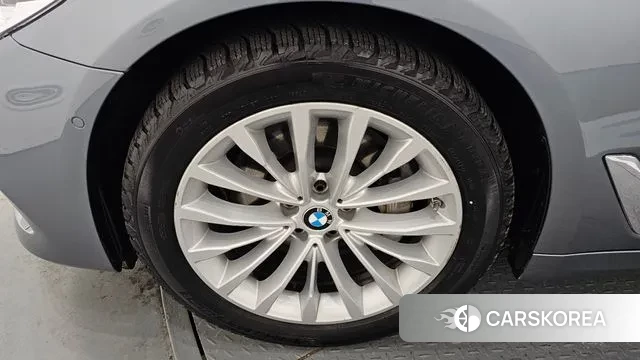 BMW 5 Series (G30) id 3773159 из Кореи 15