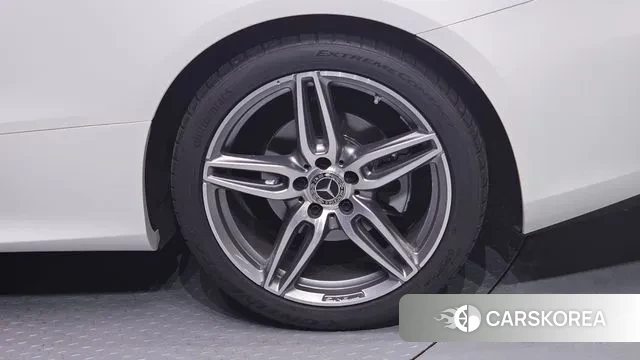 Mercedes-Benz E-Class W213 id 3033797 из Кореи 15