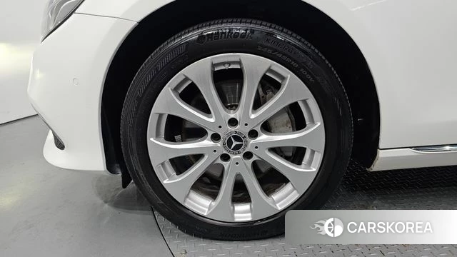 Mercedes-Benz E-Class W213 id 4595701 из Кореи 30
