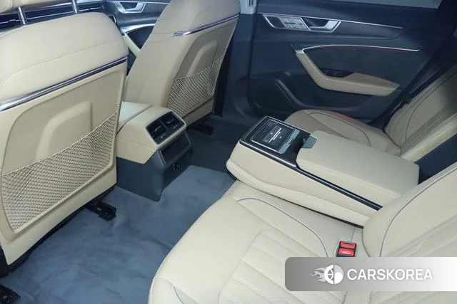 Audi A6L id 4259191 из Китая 21