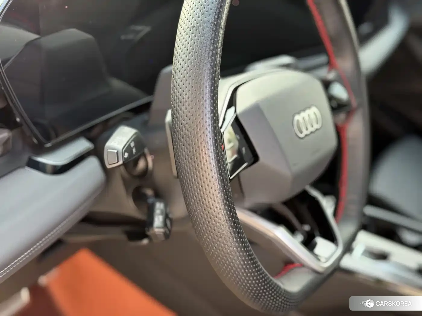 Audi Q6L id 4600455 из Китая 13
