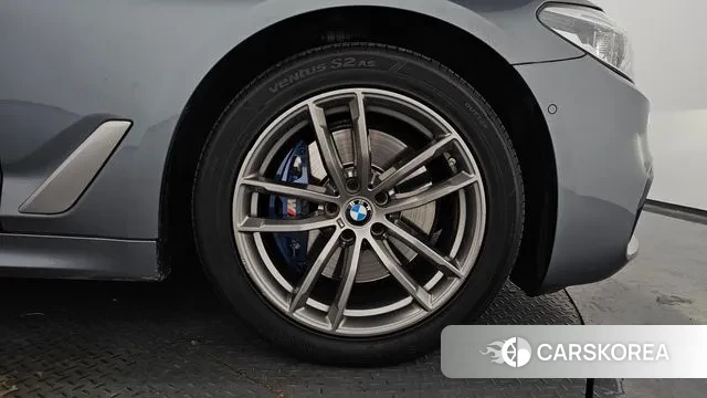 BMW 5 Series (G30) id 3602358 из Кореи 15