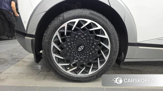 Hyundai Ionic 5 id 4608132 из Кореи 32