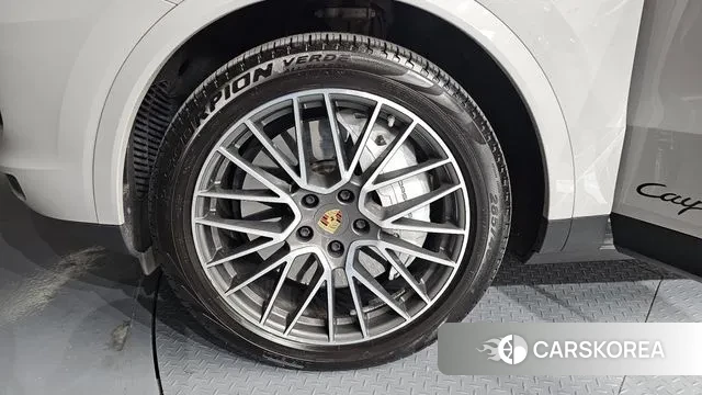 Porsche Cayenne (PO536) id 3771808 из Кореи 15