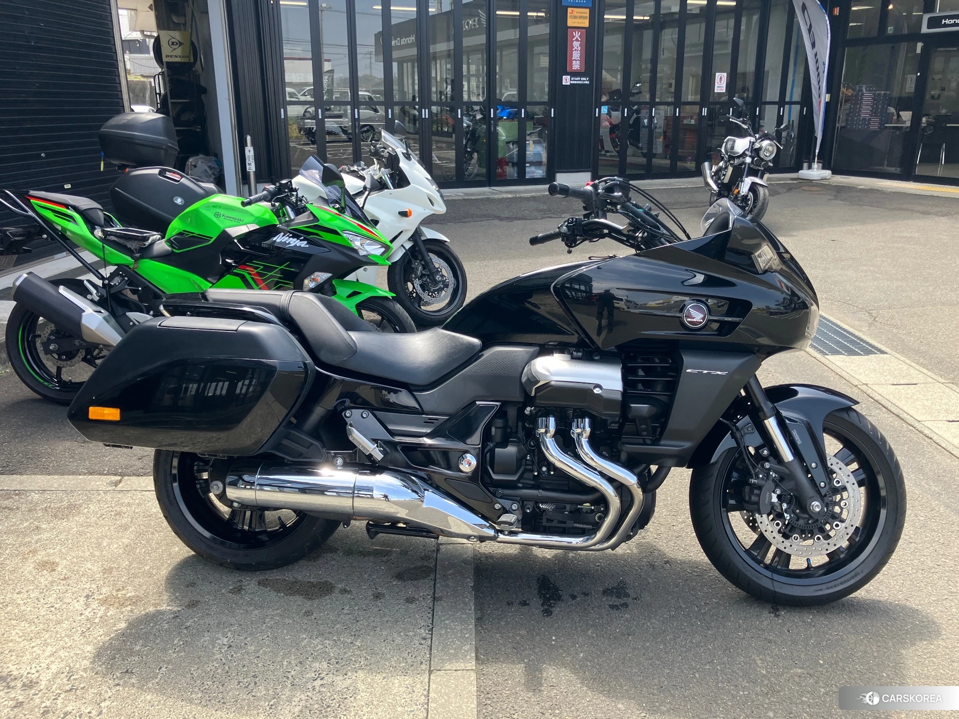 Проданный Honda CTX1300 2015 из Японии