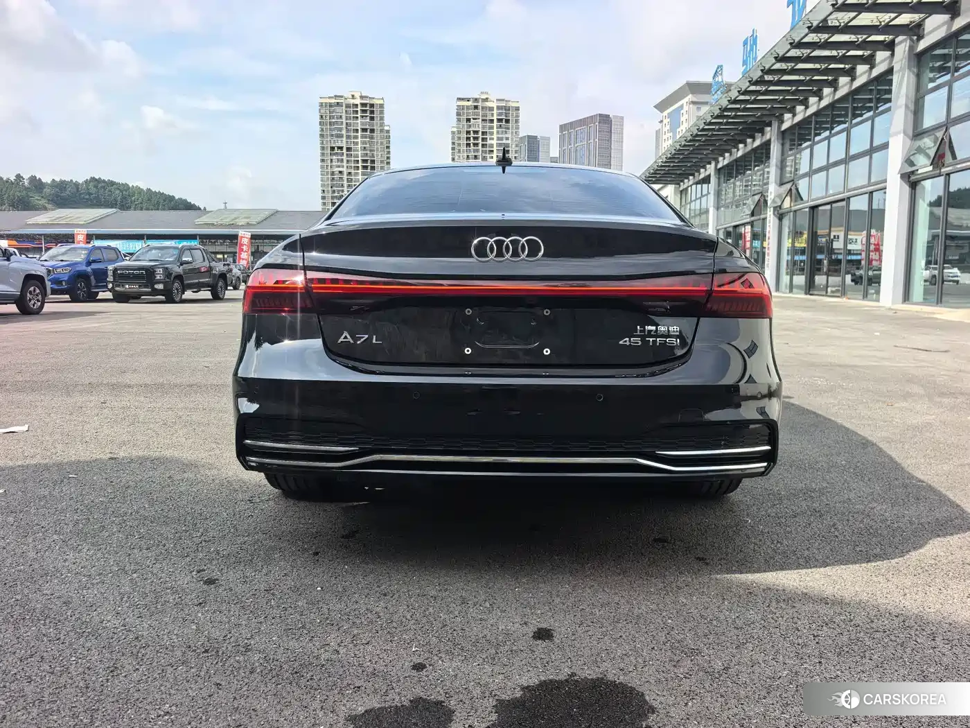 Audi A7L id 4664631 из Китая 10