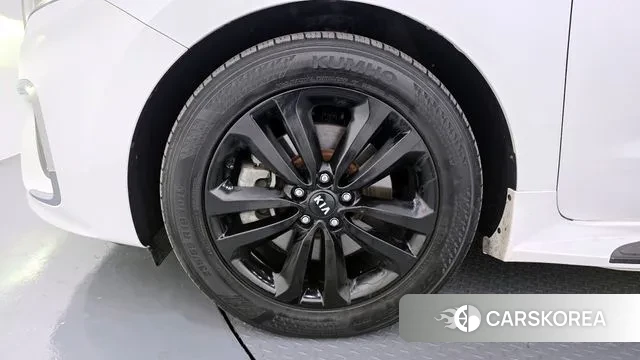 Kia The New Carnival id 3380777 из Кореи 15