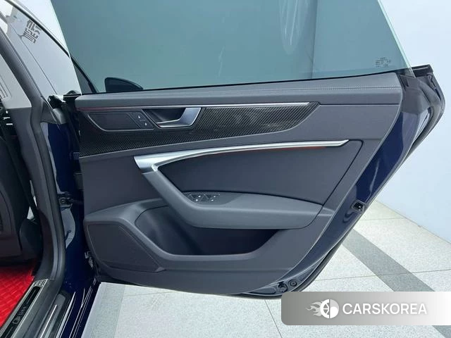 Audi A7L id 4207860 из Китая 29