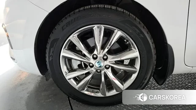 Kia The New Carnival id 3621998 из Кореи 15