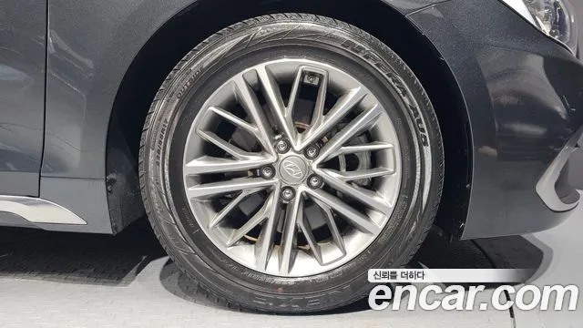 Hyundai Grandeur IG id 2427733 из Кореи 15