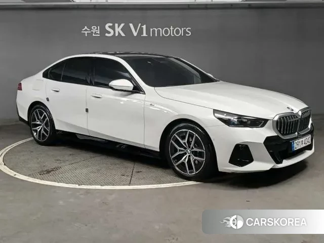 BMW 5 Series (G60) id 3425288 из Кореи 15