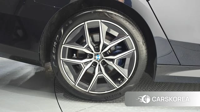 BMW 5 Series (G60) id 4649743 из Кореи 27