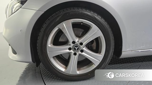 Mercedes-Benz E-Class W213 id 4536861 из Кореи 26