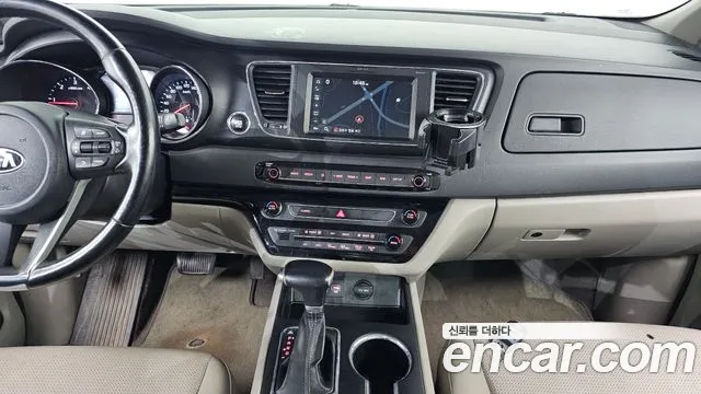 Kia The New Carnival id 2764088 из Кореи 15