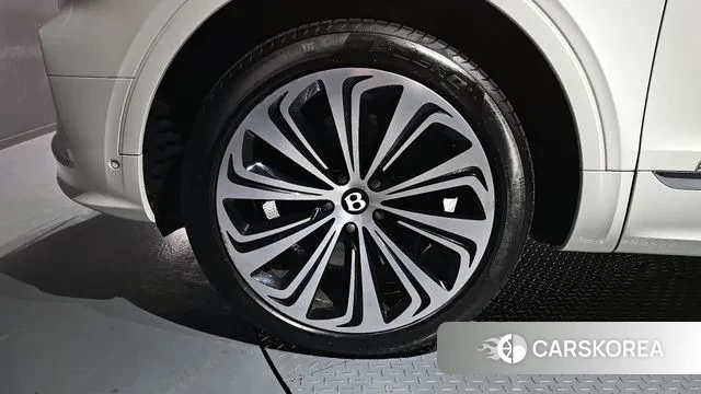 Bentley Bentayga id 3620692 из Кореи 15