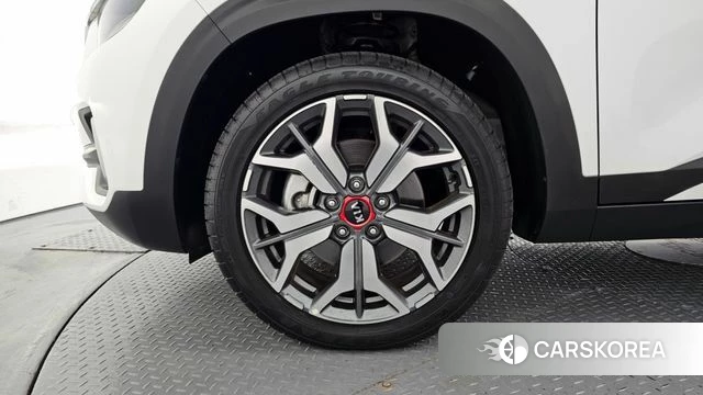 Kia Seltos id 4657704 из Кореи 26