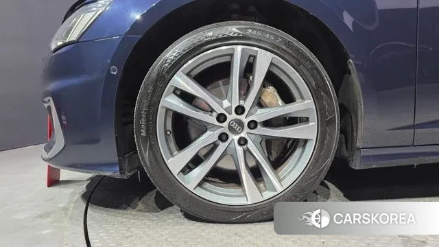 Audi A6 (C8) id 3601034 из Кореи 15