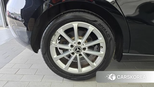 Mercedes-Benz A-Class W177 id 4542815 из Кореи 24