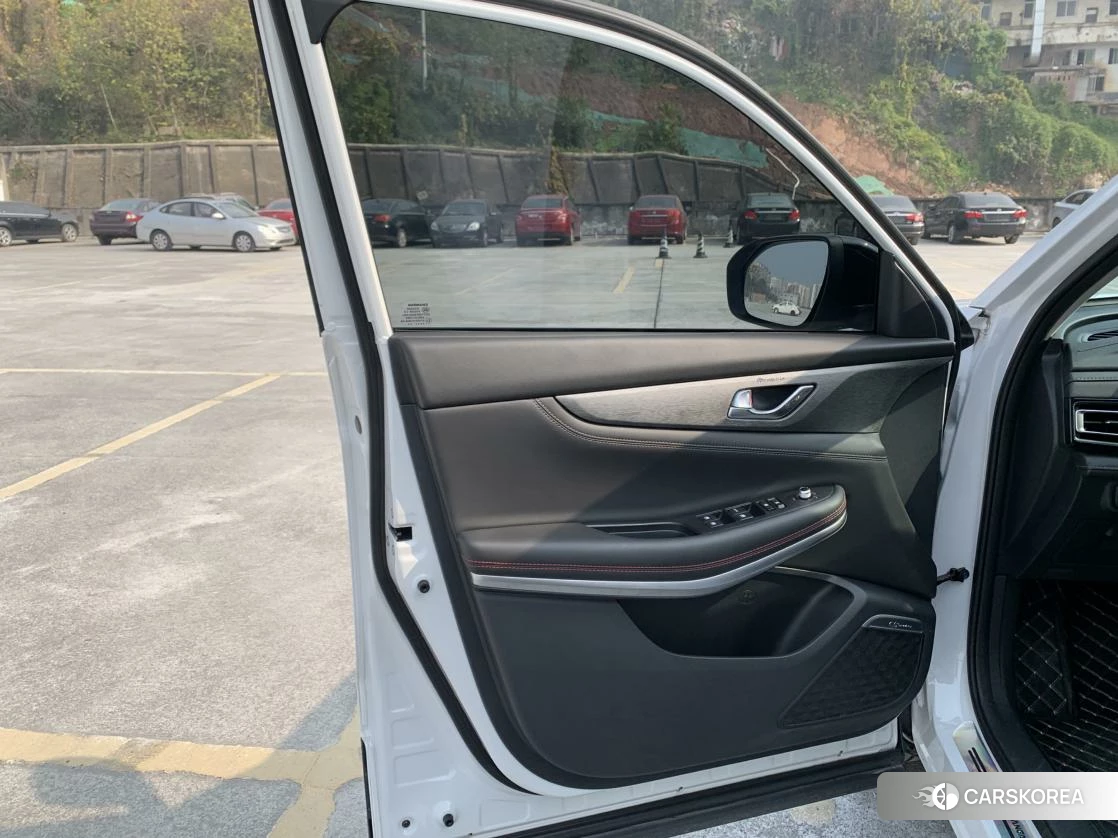 Chang'an CS75 id 4407644 из Китая 19