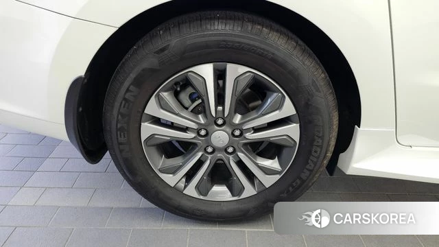 Kia The New Carnival id 4698744 из Кореи 32