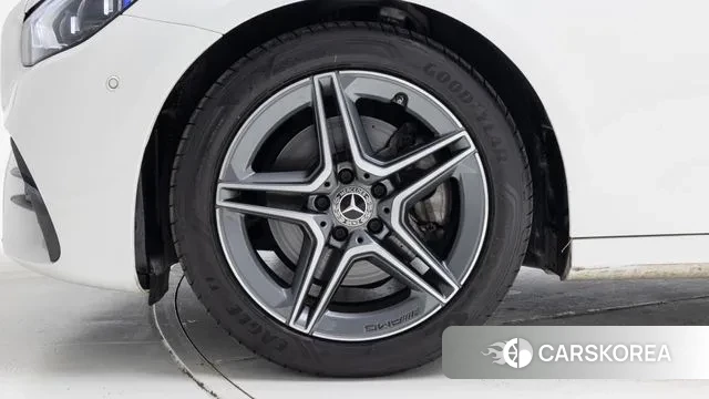 Mercedes-Benz E-Class W213 id 3707237 из Кореи 14