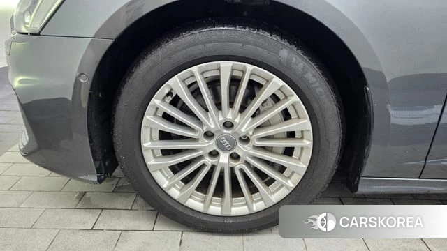 Audi A6 (C8) id 4609800 из Кореи 28